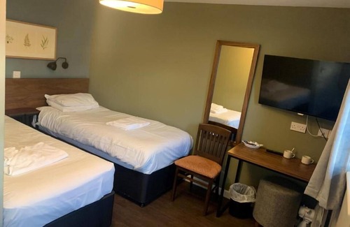 Dorchester Hotel | Old Ship Inn