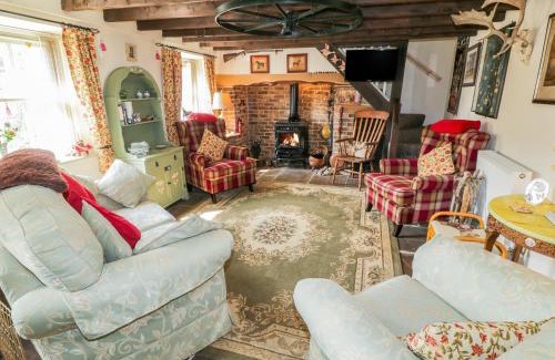 Loftus House | Old Stables Cottage