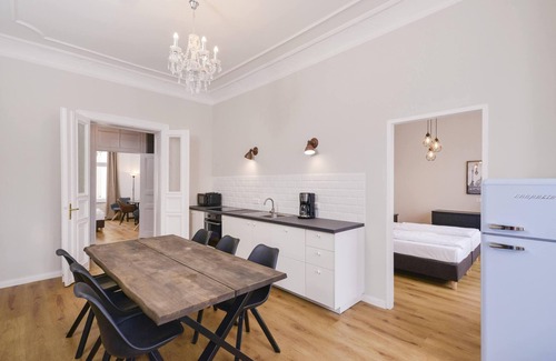 Prenzlauer Berg Apartment | Old Town Apartments Schönhauser Allee Berlin
