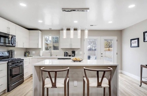 West Old Town House | Old Town Getaway