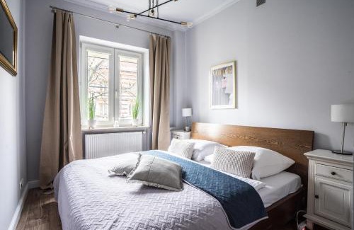 Nowe Miasto Apartment | Old Town Heart II - New Town Square - Just Renovated!