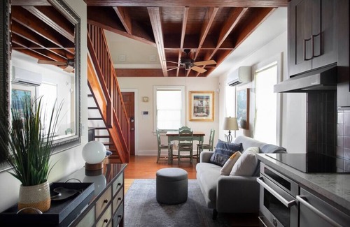 Old Town Cottage | Old Town home a short walk to Duval/Couples Oasis