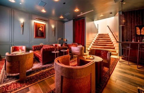 South Scottsdale House | Old Town Scottsdale Luxury Villa - Heated Pool, Spa, Rooftop Deck, Sauna, Speakeasy