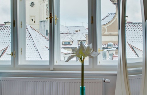 Stare Mesto Apartment | Old Town Square Apartments