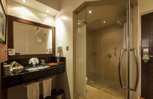 Nairobi West Hotel | Ole Sereni