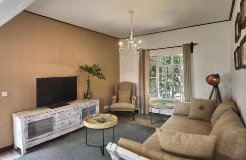Arusha Cabin | Olerai Lodge