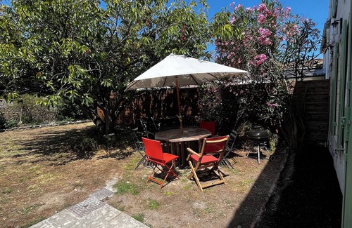 Cheray House | Oleronaise house sleeps 6 totally renovated in the heart of St Georges d'oleron
