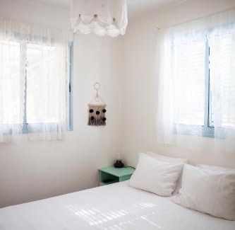 Beit Hillel Cabin | Olive - Israeli Zimmer