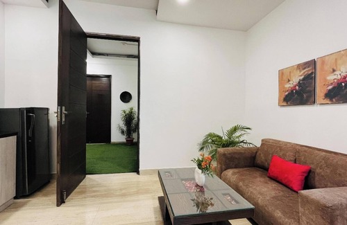 Sushant Lok Apartment | Olive Service Apartment Near Artemis