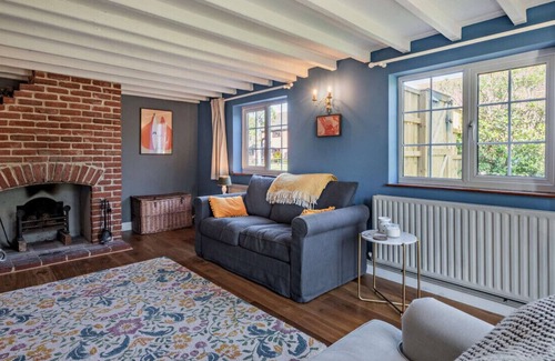Happisburgh House | Ollands Cottage - Three Bedroom House, Sleeps 6