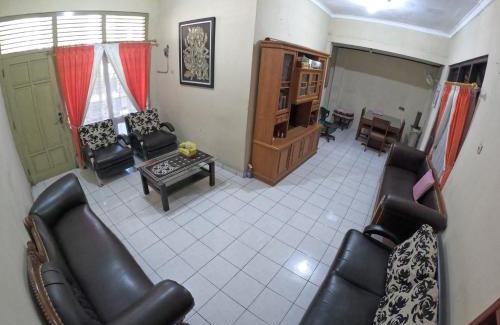 Tegalrejo House | Omah Tegalrejo Family Only