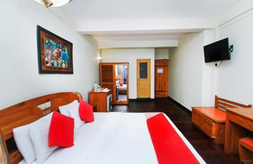Wellawatta South Hotel | Omega Regency Colombo