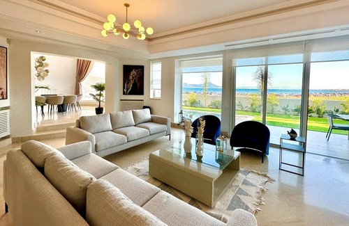 Amilcar Villa | Omnya Carthage Frontsea Luxury Villa