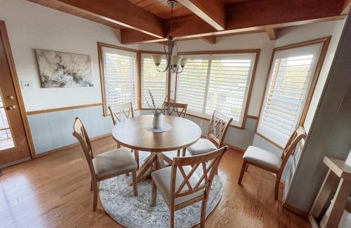 Groveland House | On Golf Course, Family&Pet Friendly Yosemite Basecamp