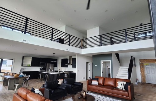 Alexandria House | On Lake Time!nStunning Modern Lakefront 5 BR/4 BA on Maple Lake ~ Sleeps 12+