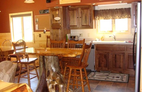 Phelps Cabin | On North Twin Lake- Northern Exposure Rentals "Musky Lodge"