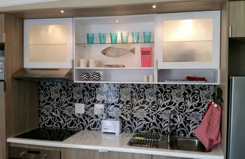 Jeffreys Bay House | On the Beach Guesthouse