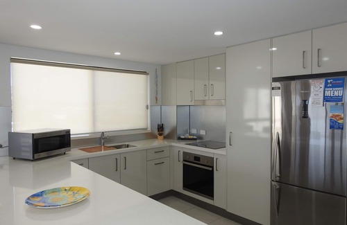 Maroochydore Apartment | On The River Apartments