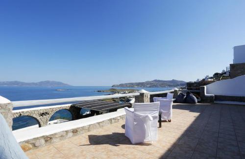 Agios Ioannis Villa | On the Rocks Villa at Cavo Delos