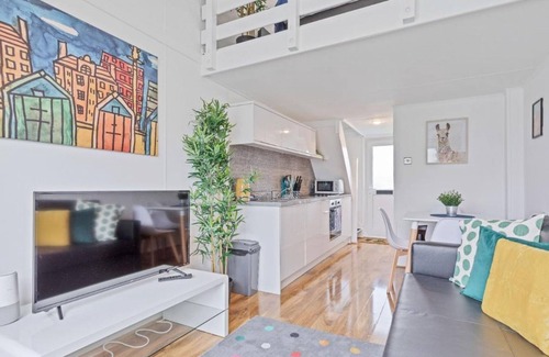 Brighton Apartment | On the Water 2 -waterside Studio With Terrace Overlooking the Harbour
