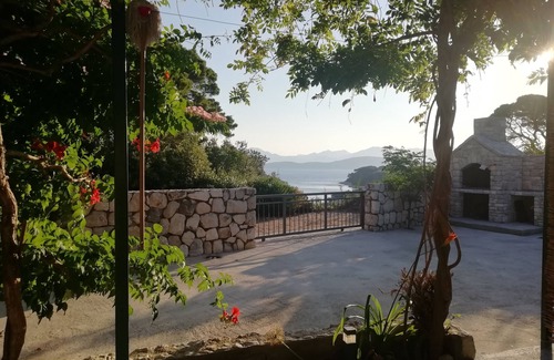 Kobas Apartment | One bedroom apartment with terrace and sea view Cove Saplunara, Mljet (A-4896-b)