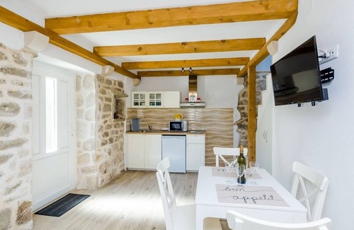 Korita Apartment | One bedroom apartment with air-conditioning Korita, Mljet (A-22342-c)