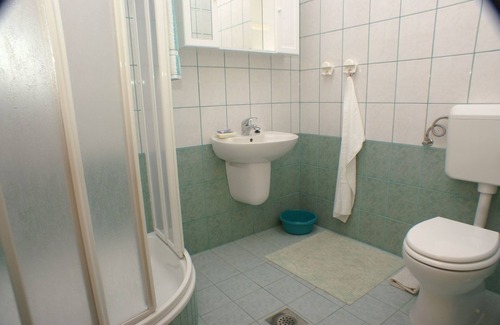 Bratus Apartment | One bedroom apartment with terrace and sea view Bratuš, Makarska (A-2627-a)