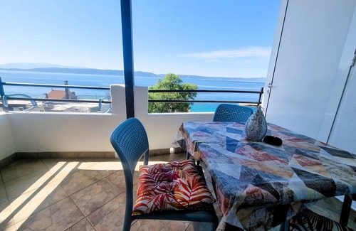 Zivogosce Apartment | One bedroom apartment with balcony and sea view Živogošće - Porat, Makarska (A-16289-c)
