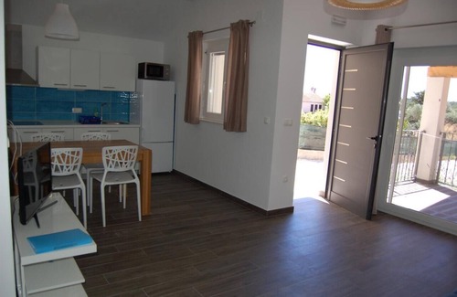 Verunic Apartment | One bedroom apartment with terrace Verunić, Dugi otok (A-15209-b)