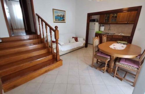 Vinisce Apartment | One-Bedroom Apartment in Vinisce I