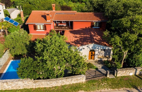 Krnica Apartment | One bedroom apartment with terrace Krnica, Marčana (A-7357-c)
