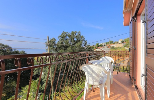 Stanici Apartment | One bedroom apartment with balcony and sea view Stanići, Omiš (A-1027-a)