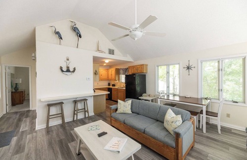 Grand Rivers Condo | One Bedroom Bayside Condo