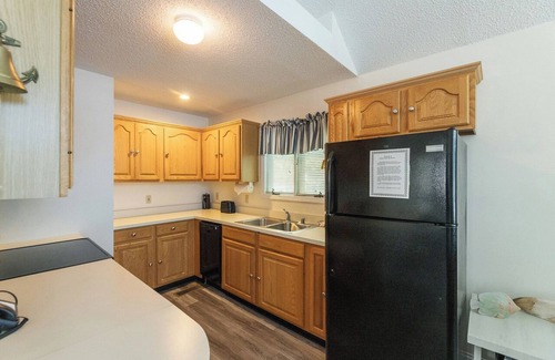 Grand Rivers Condo | One Bedroom Bayside Condo