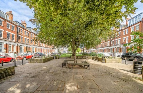 Belsize Apartment | One-Bedroom Flat @ Belsize Park
