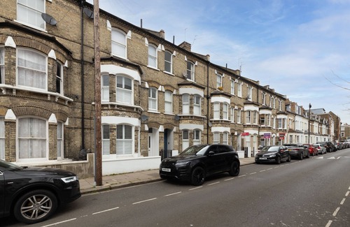 Fulham Broadway Apartment | One bedroom flat in Central London near Chelsea