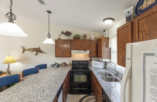 Grand Rivers Condo | One Bedroom Harbor View Condo