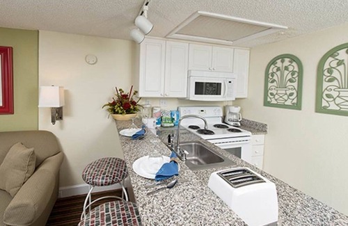 Downtown Myrtle Beach Resort | One Bedroom Ocean Front Condo, Myrtle Beach, South Carolina 2555389