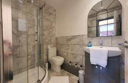 Roath Apartment | One Bedroom Private Garden Apartment BY PROPERTY PROMISE