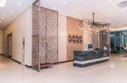 Bonifacio Global City Apartment | One Bedroom Unit beside Uptown Mall BGC