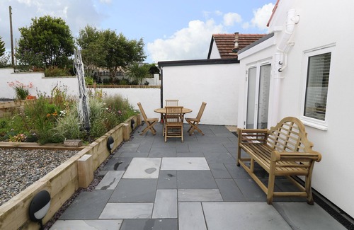 Aberdaron Cottage | One Dolfor