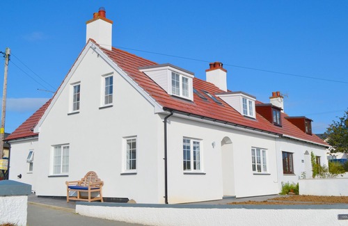 Aberdaron Cottage | One Dolfor