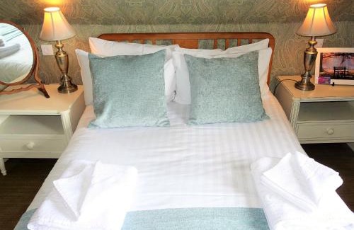 Newport Hotel | One Holyrood Hotel & Cafe