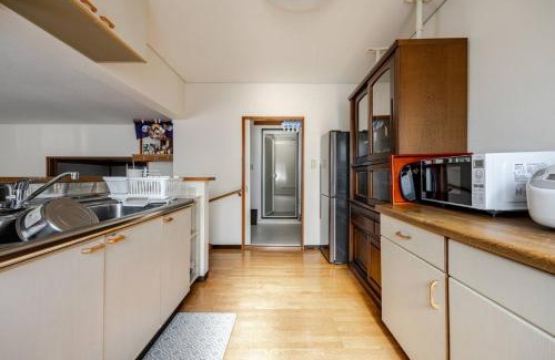 Shiraoi-cho House | 【One House 】白老駅から徒歩1分/グループ・家族で一棟貸切/ウポポイへのアクセスも抜群