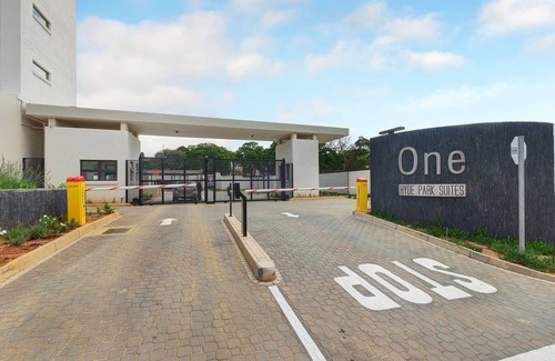 Greater Johannesburg Metropolitan Area Apartment | One Hyde Park Luxury Suites