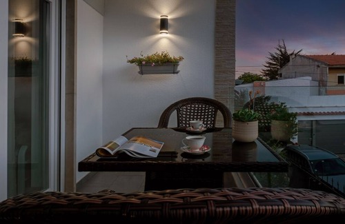 Cascais Villa | One Living Room One Bedroom Apartment with Kitchen in Cascais Beachfront Villa