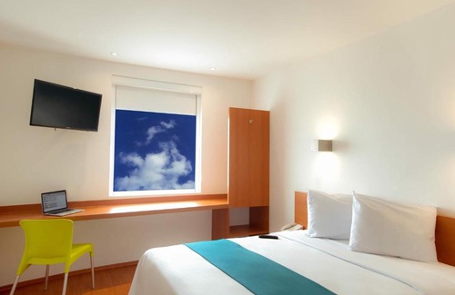 Monclova Hotel | One Monclova