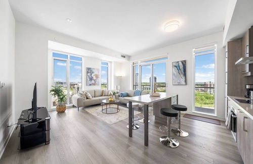 Markham Apartment | One of a Kind Penthouse in Markham