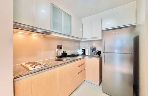 Bonifacio Global City Apartment | One Uptown Residence Near St Lukes
