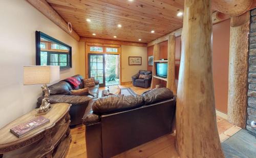 Cooperstown - Otsego Lake House | Oneida Lodge North